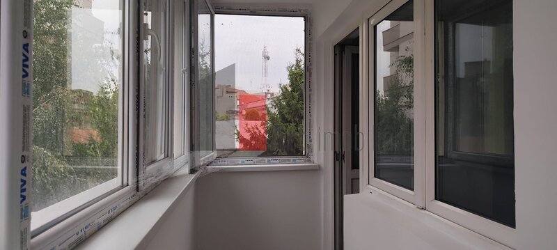 Piata Rosetti, casa Yeni, constructie 2002, finisata complet